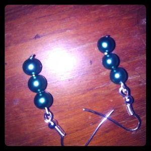 Handcrafted pearl earrings